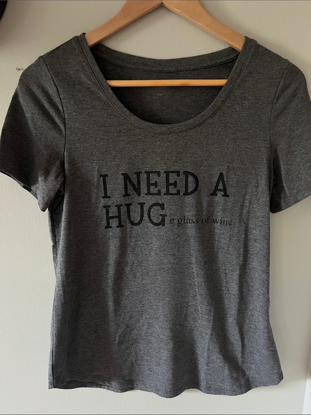 Ricki's Women's Dark Gray 'I Need A HUGe glass of wine' Graphic Short Sleeve Tee
